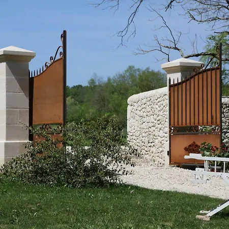 Chemin De Gargamelle Ligueux (Gironde)